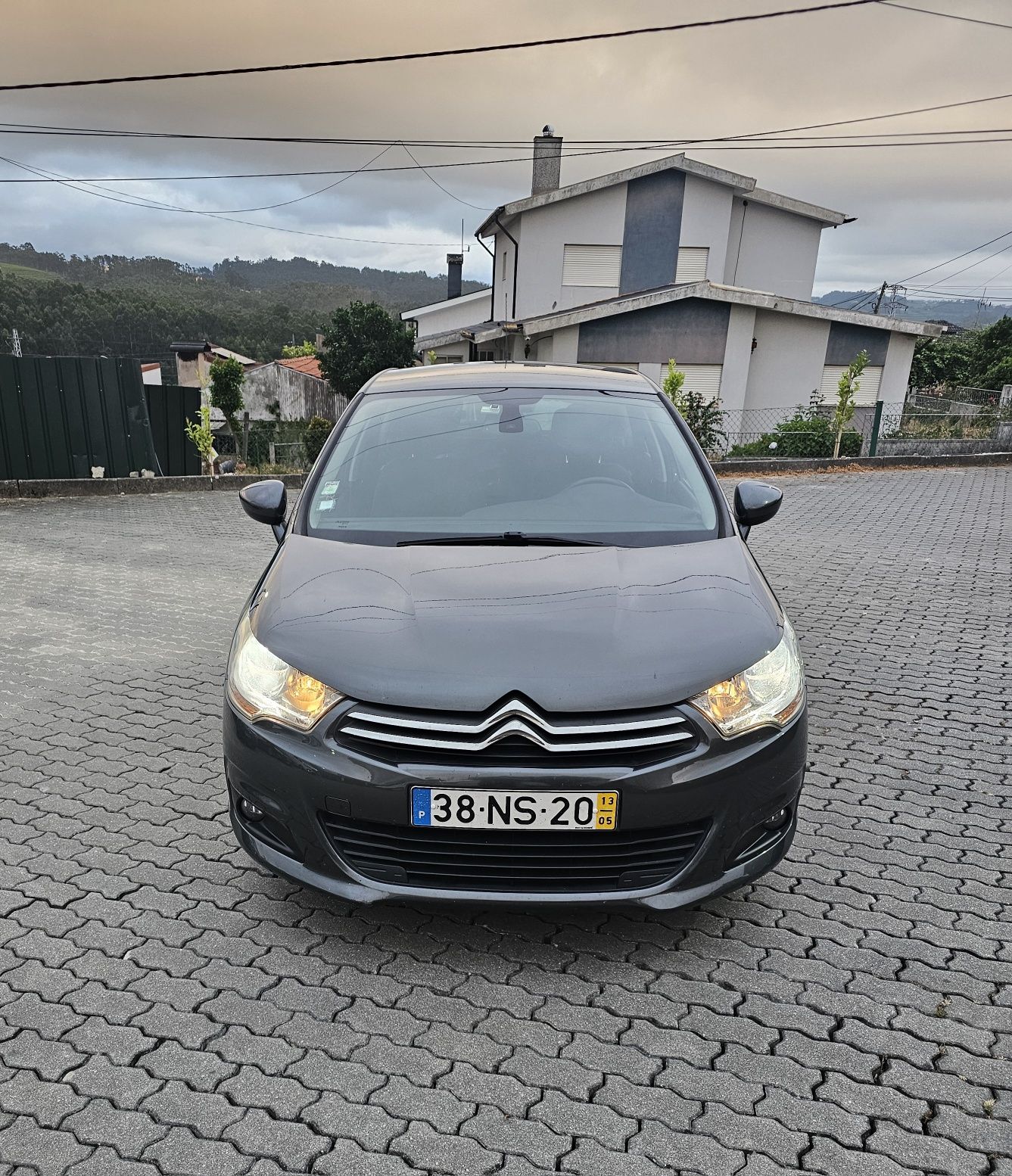 Citroën C4 1.6 HDi – Económico e Fiável - Rev. Feita