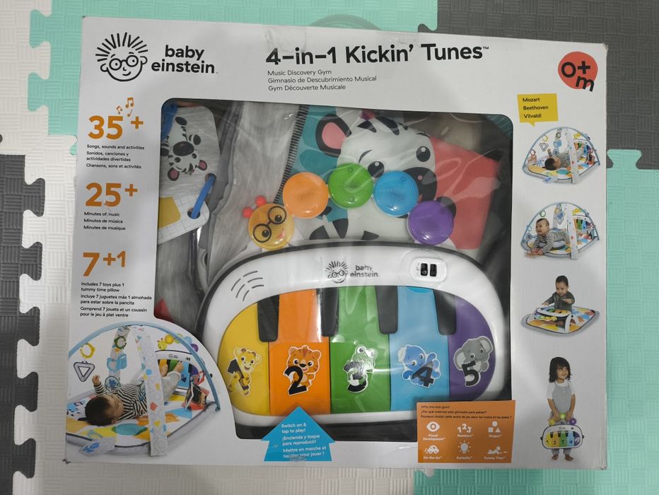 Розвиваючий килимок Baby Einstein "Kickin' Tunes" з яскравими дугами