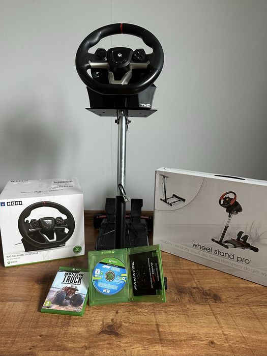 Zestaw Xbox kierownica Hori + stojak + gry - jak nowe