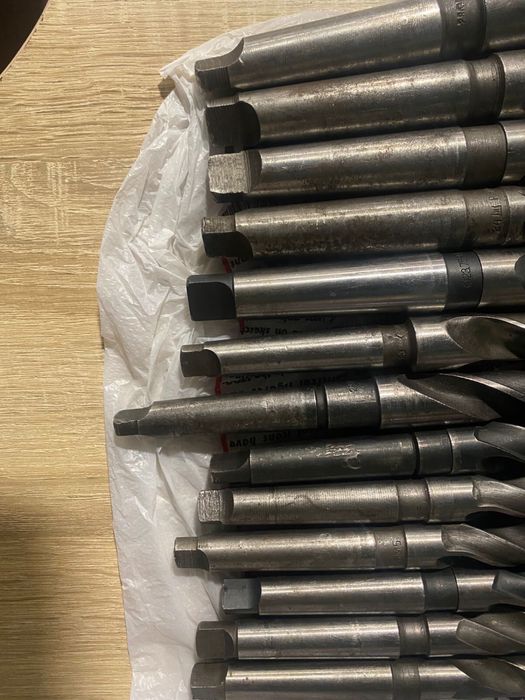 Сверла з конічним хвостовиком