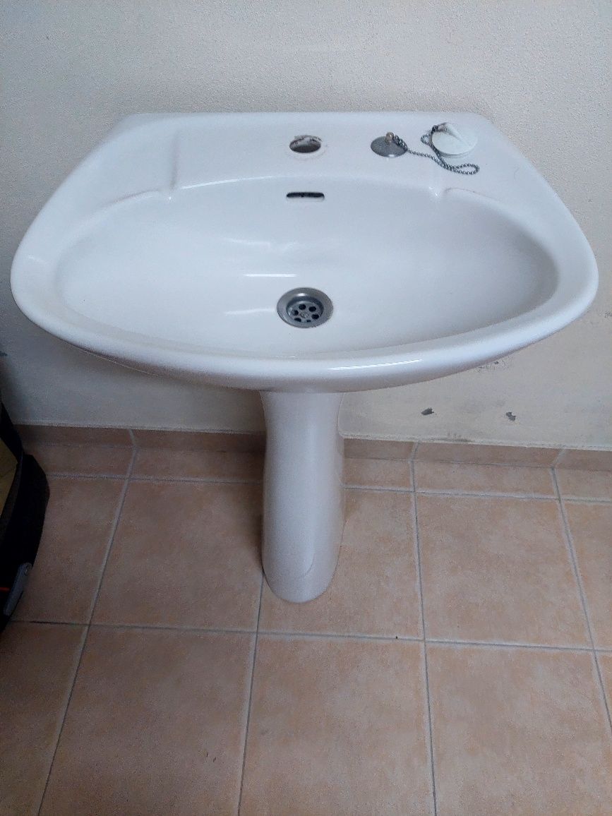 Lavatório WC branco Sanitana