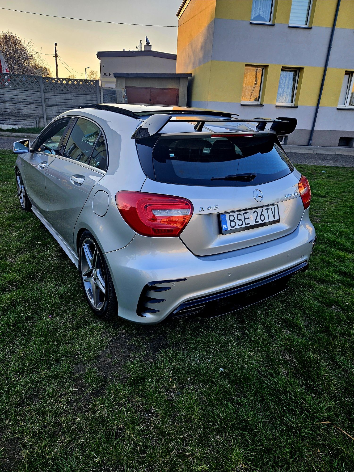 Mercedes A45 AMG Performance!