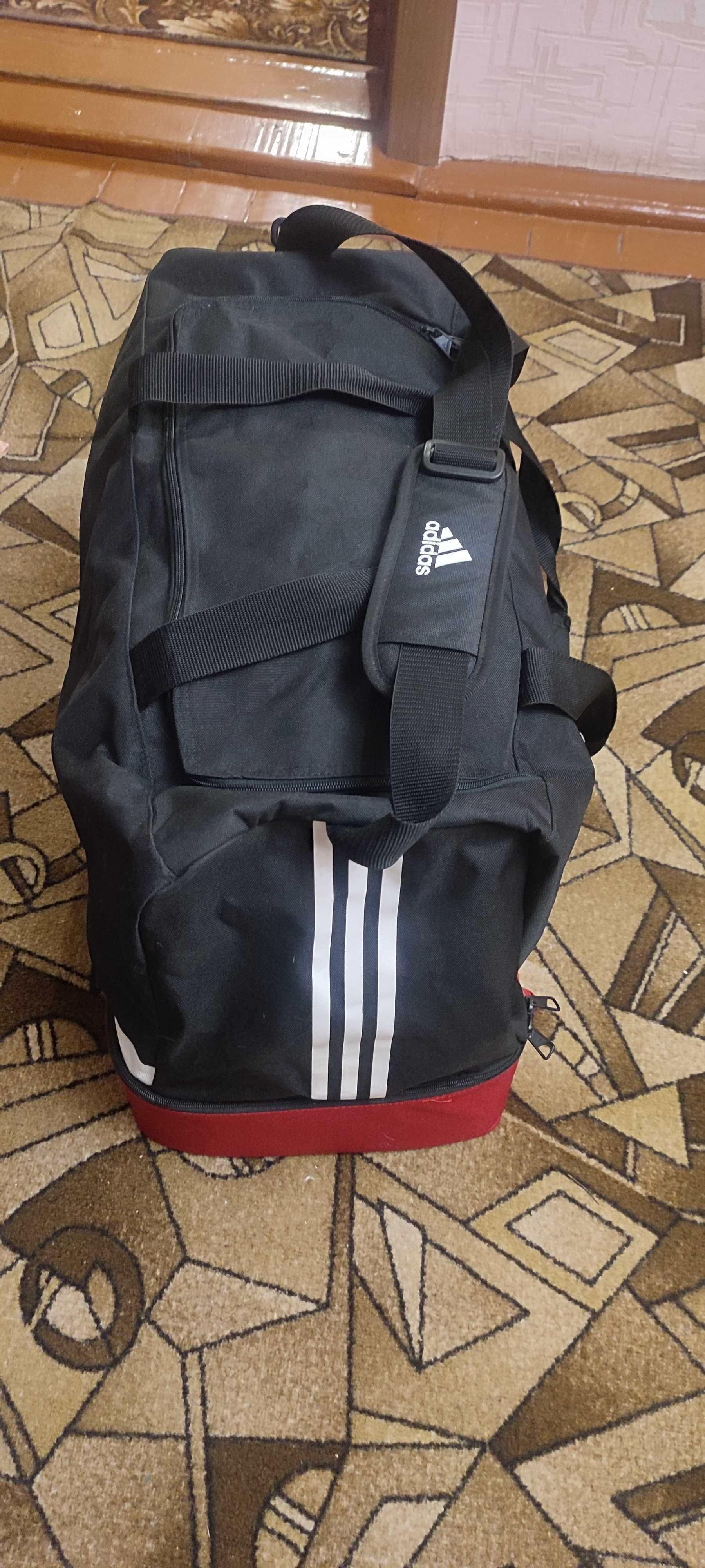 Adidas дорожня сумка