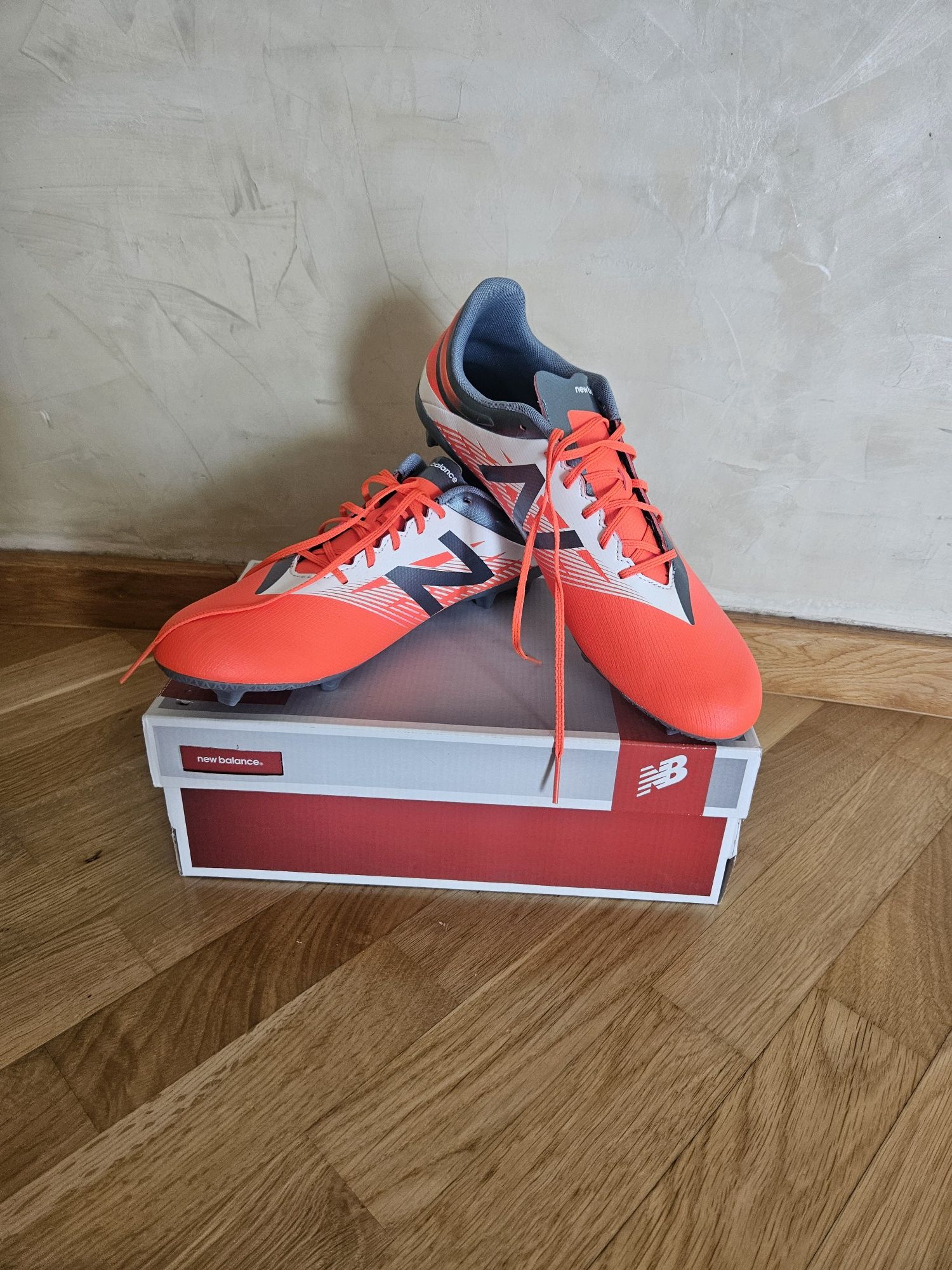 Korki New Balance 45 nowe