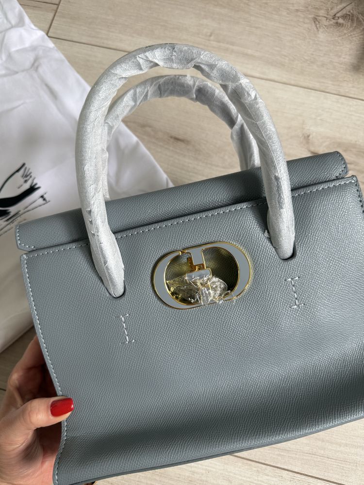 Christian Dior St Honore Tote Leather Medium na ramie,  do reki
