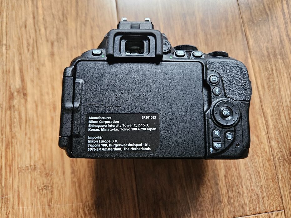 Nowy aparat fotograficzny Nikon D5600 + 18-140mm VR Kit zestaw