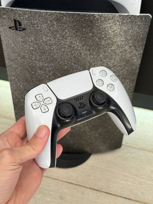 Ігрова консоль Sony PlayStation 5 825 Gb Blu-Ray White