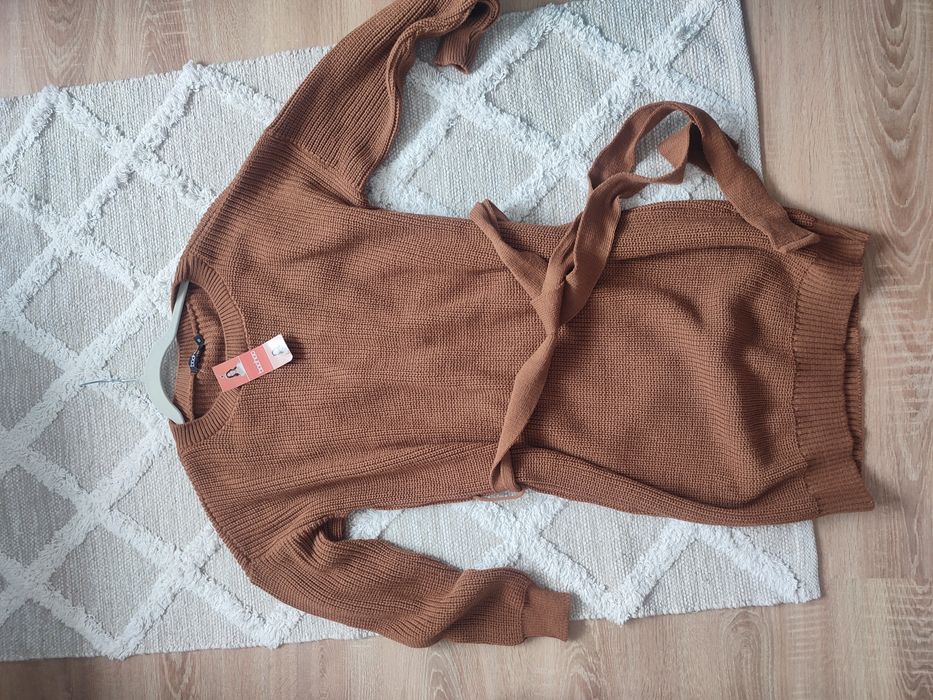 Sukienka sweterkowa Boohoo