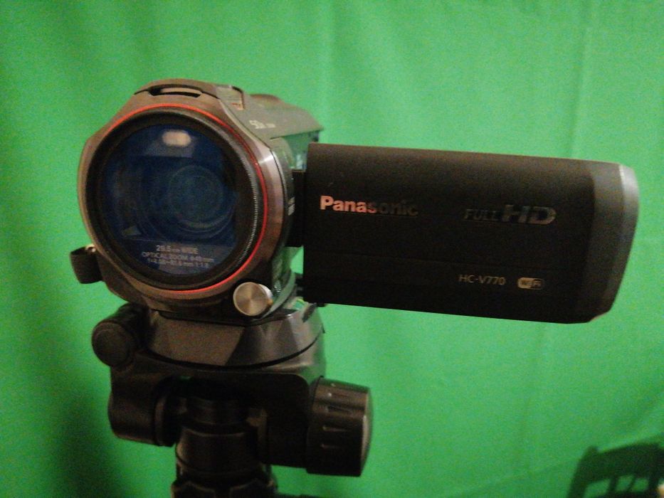 Відеокамера Panasonic HC-v770