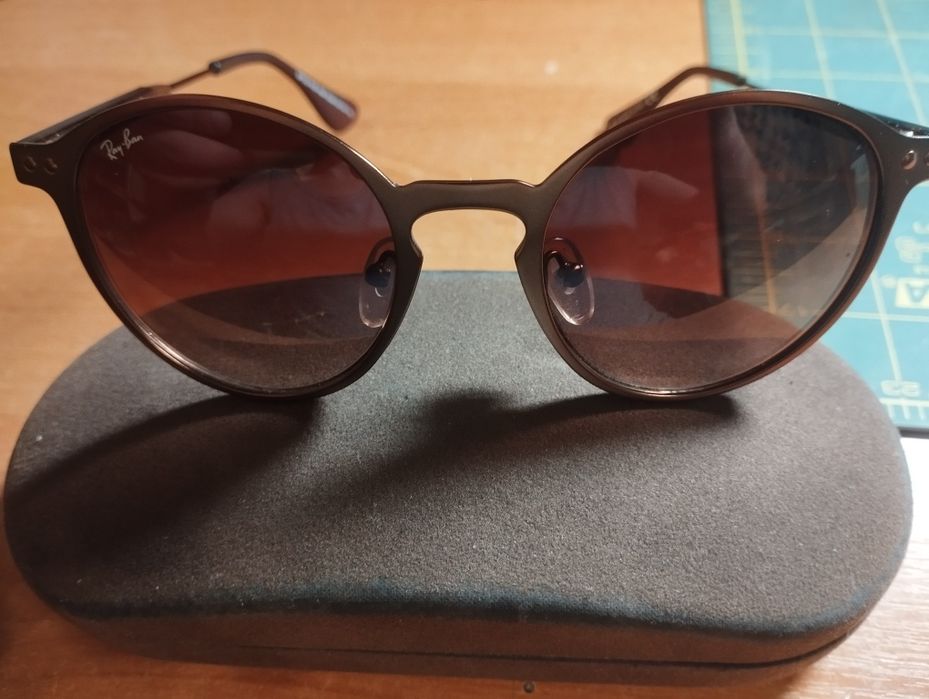 Сонцезахисні окуляри "Ray-Ban"