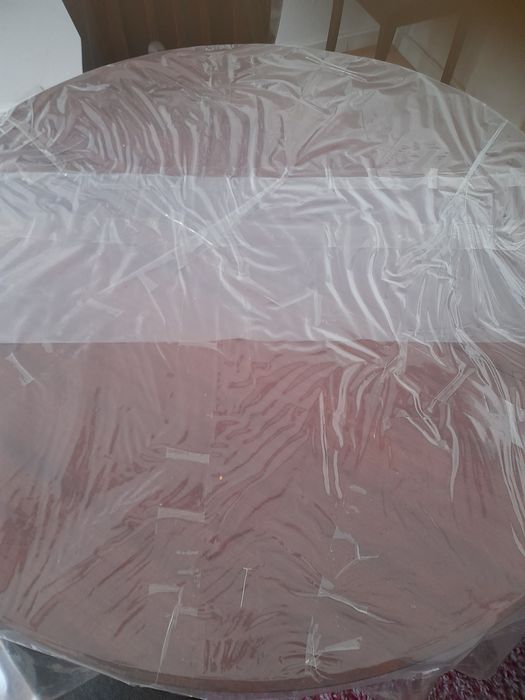 Mesa de jantar com 4 cadeiras