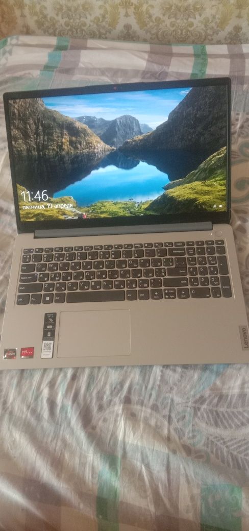 IdeaPad 1-15ADA7 Laptop - Type 82R1