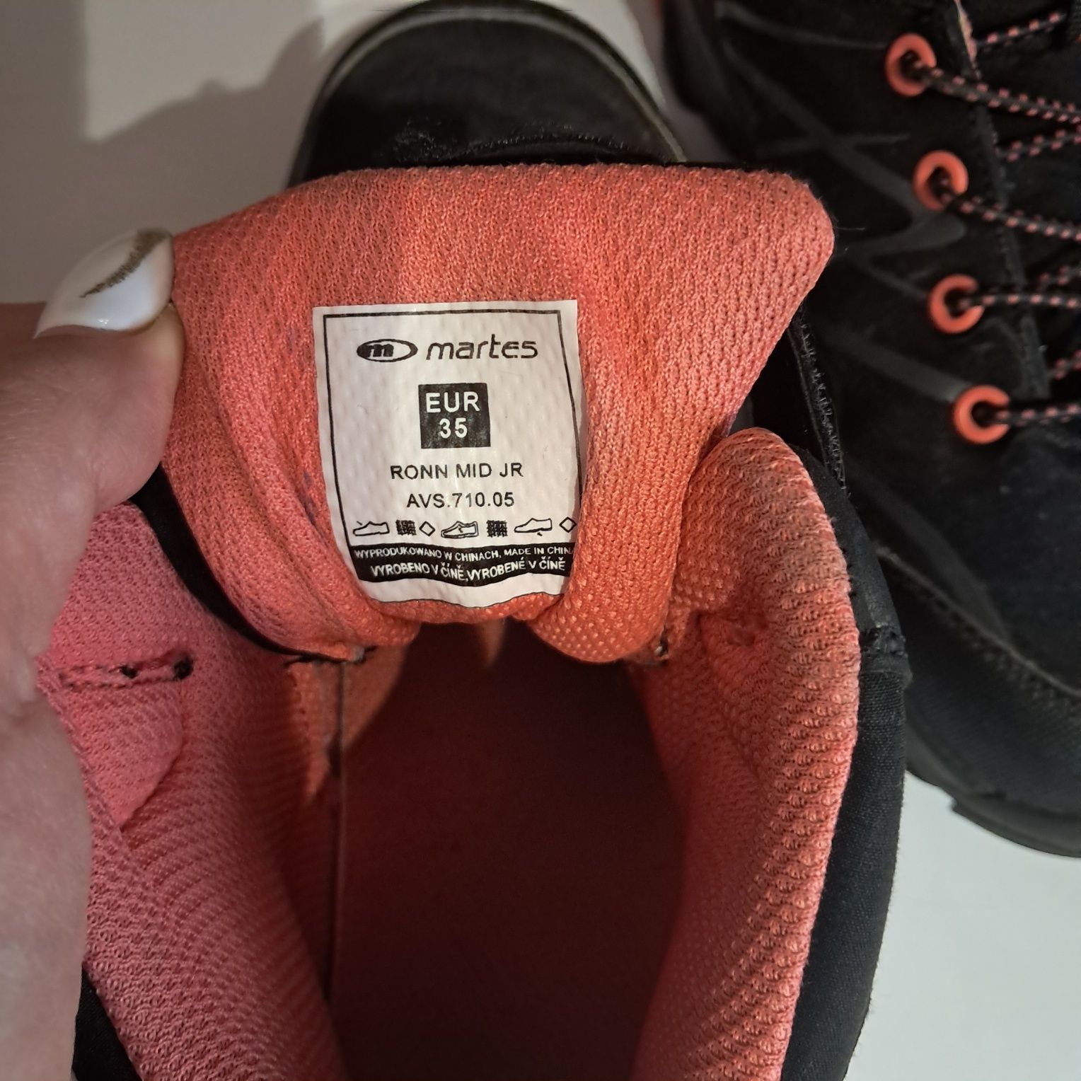 Buty zimowe , wodoodporne 35