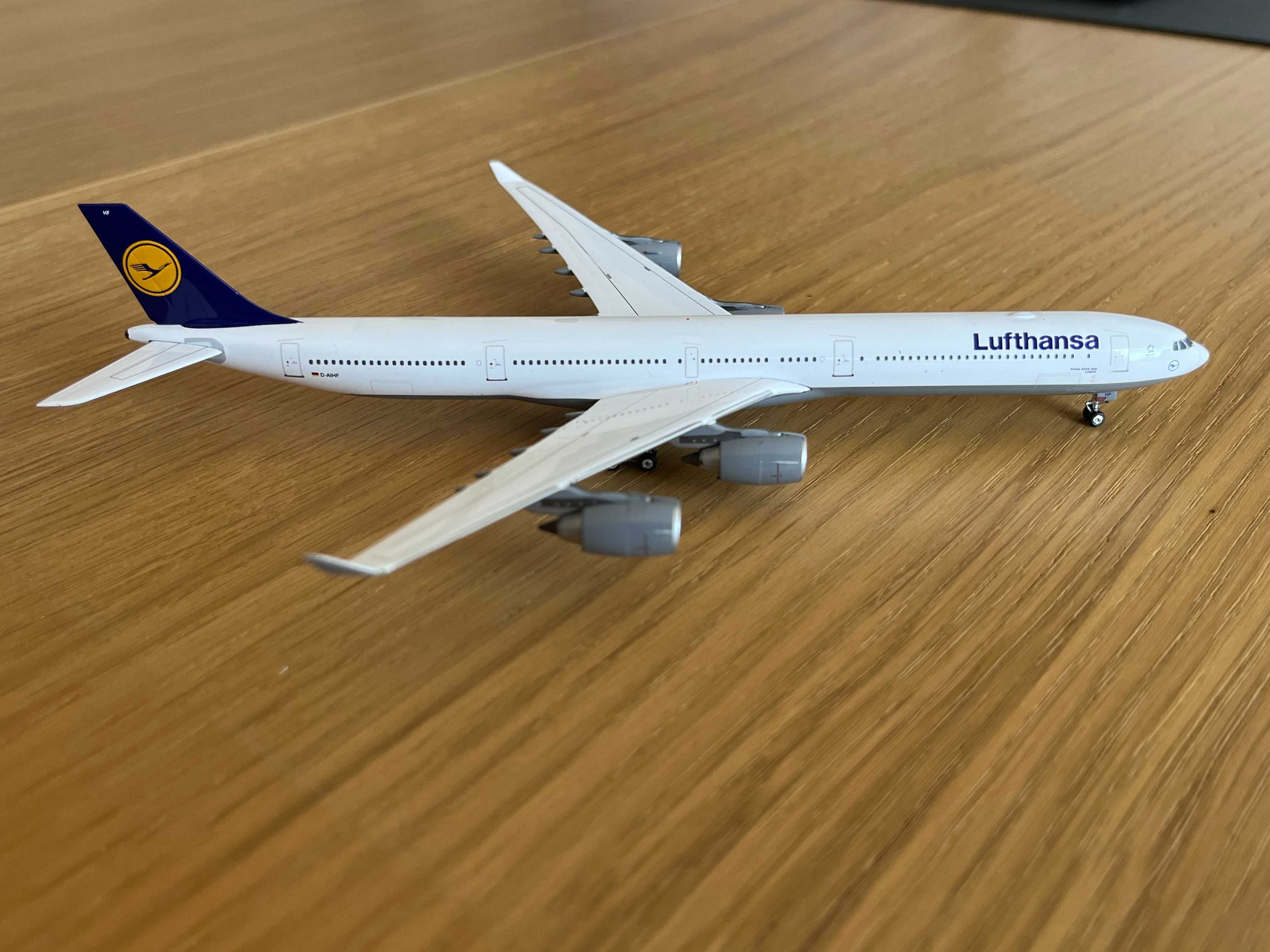 Miniatura Lufthansa A340-600