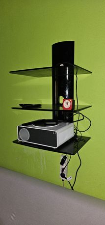Sprzedam projektor LED  FULL HD  z ekranem i półką rtv