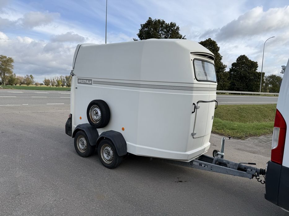Westalia przyczepa do koni zwierzat