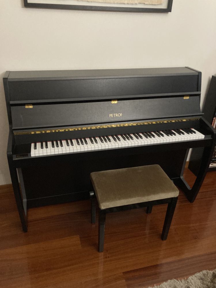 Piano Petrof como novo