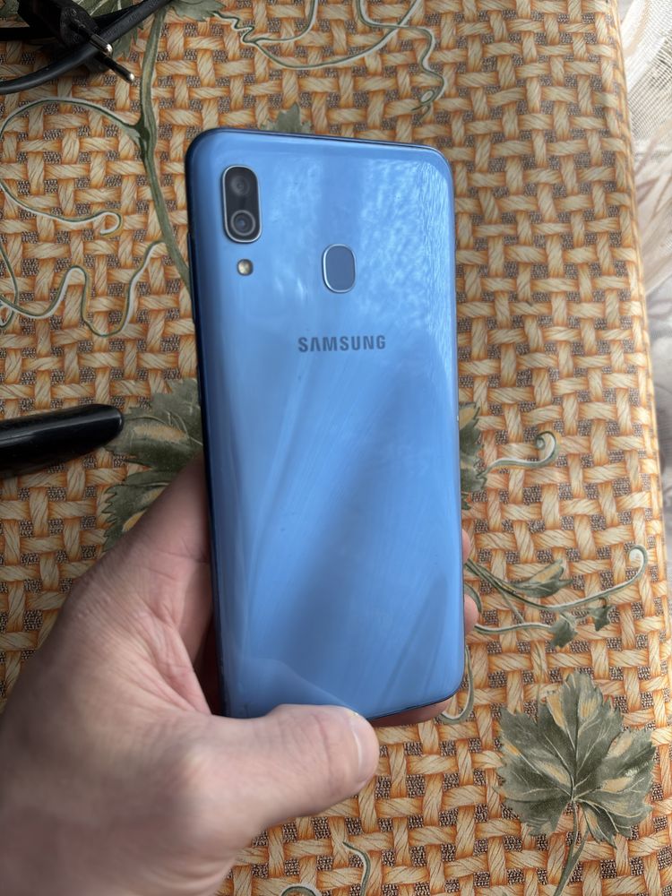 Samsung A30  4/64