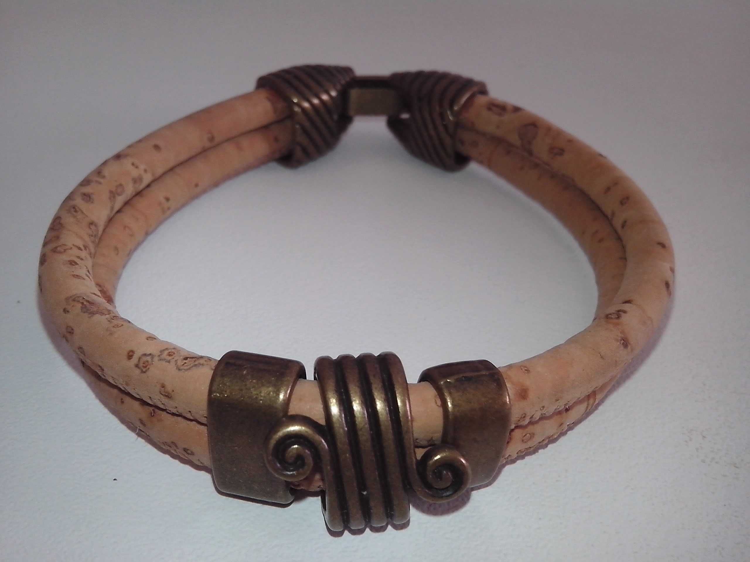 Pulseira de cortiça. Nova