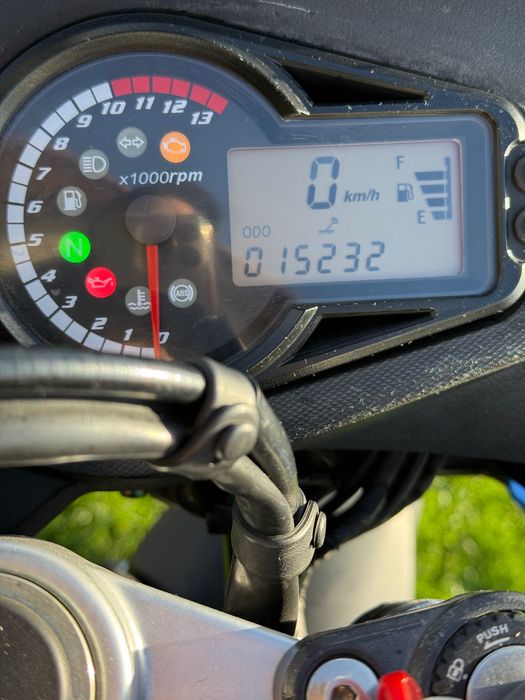 Motociclo UM Adventure