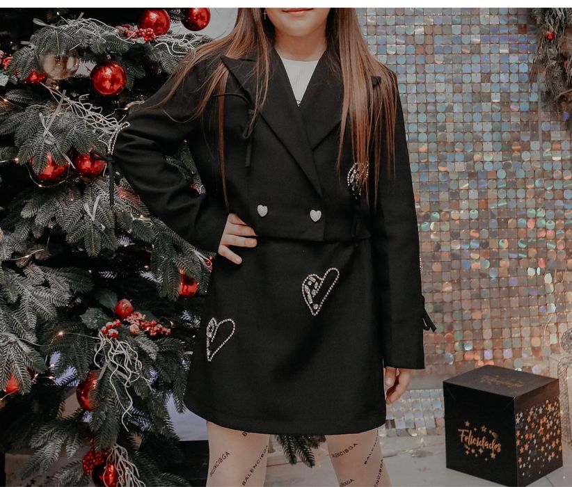 Стильний нарядний костюм на дівчинку піджак+юбка