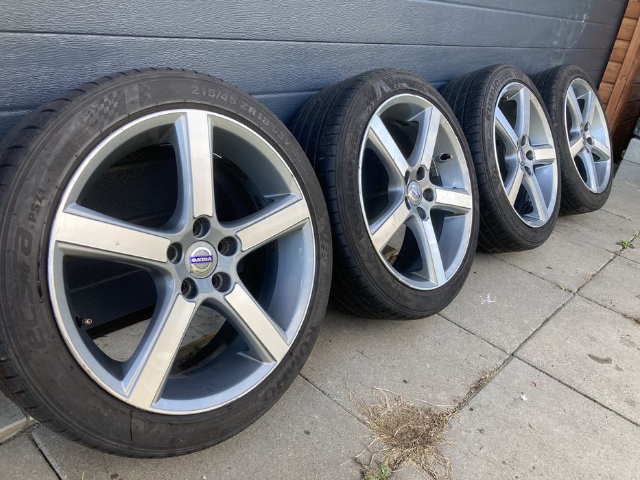 Kola, Felgi VOLVO 5x108 18” 215/45R18 lato