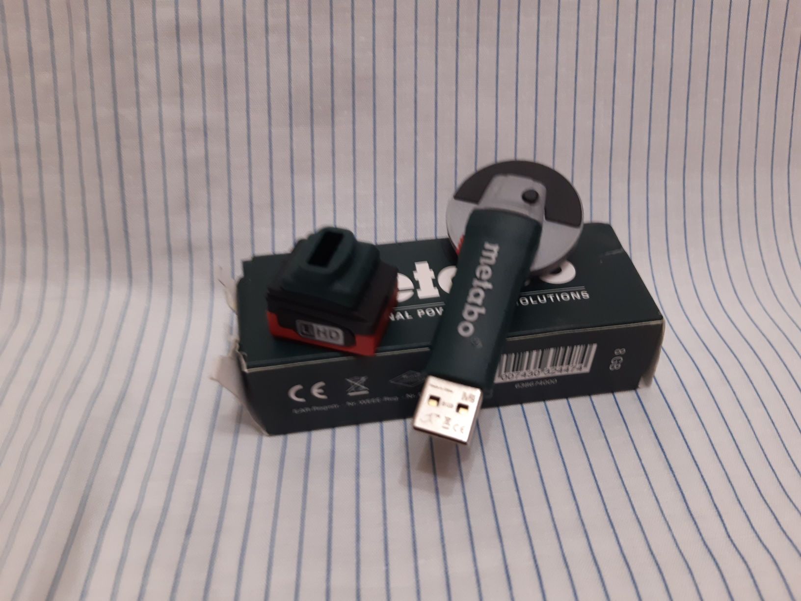 Сувенирная USB флешка Metabo на подарок