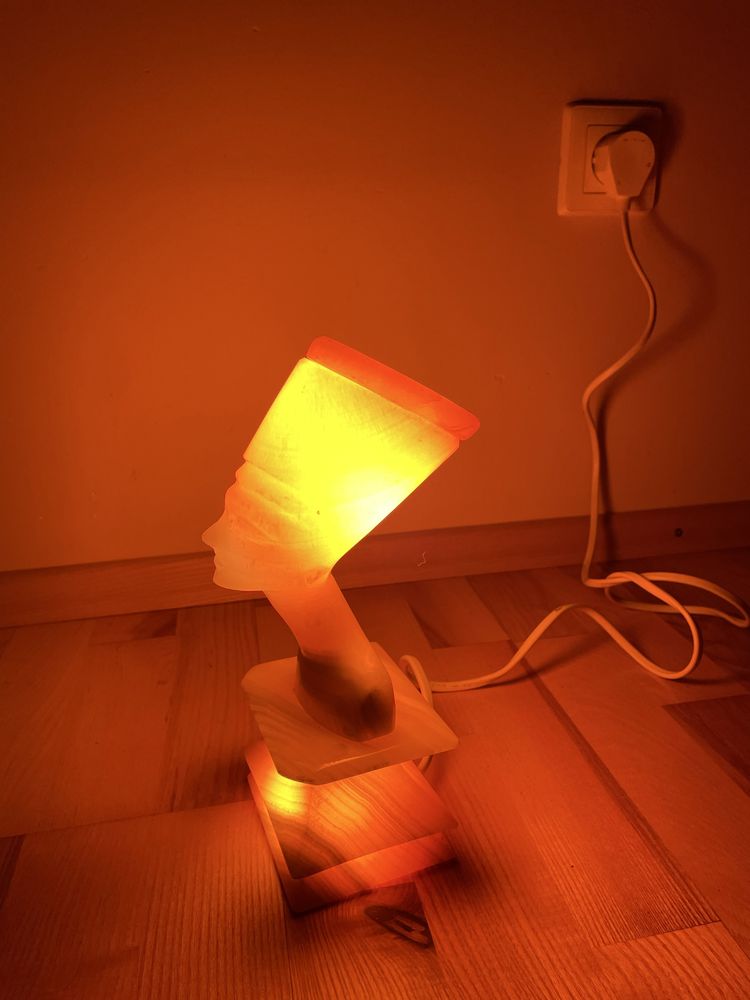 Lampka nocna Nefretete alabaster