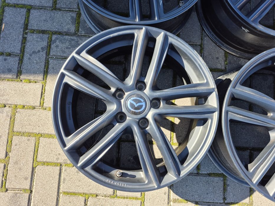 Felgi Alu z Czujnik MAZDA 3 5 HYUNDAI i30 KIA CEED 5x114.3 17 Cal 6.5J