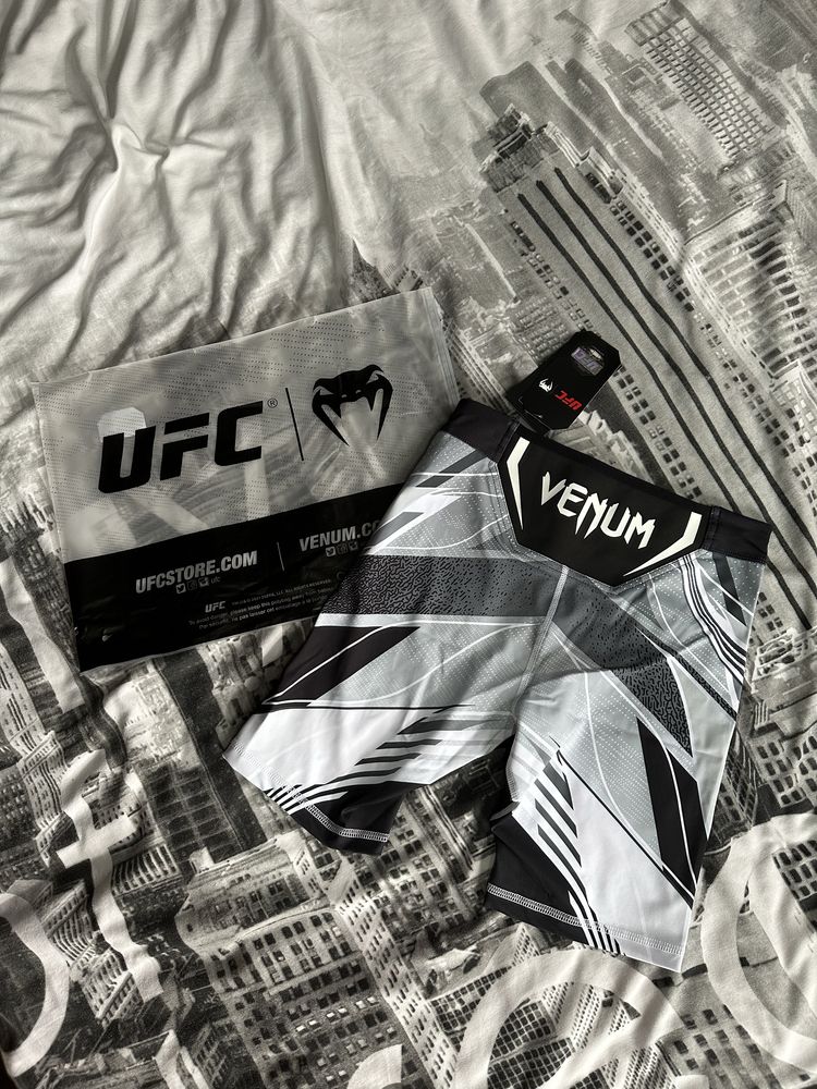 Spodenki kompresyjne Venum UFC