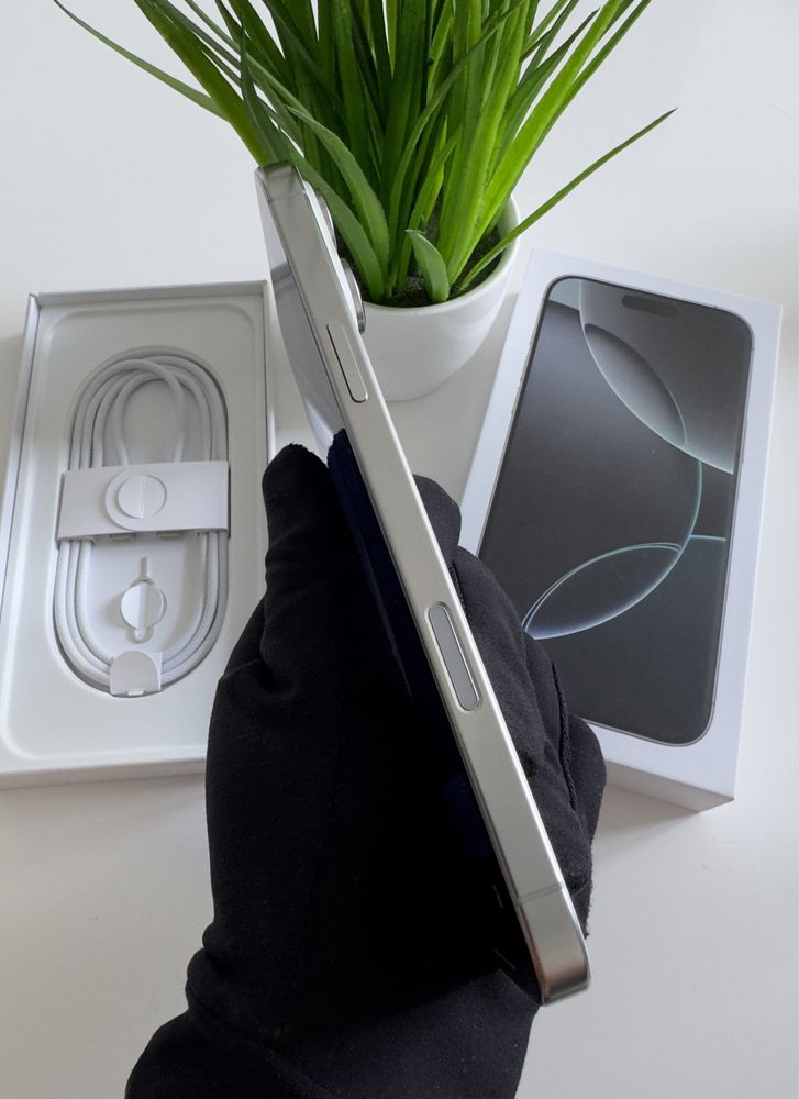 Iphone Идеал 16 Pro Max 512gb white Neverlock
