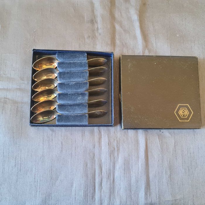 6 łyżeczek posrebrzanych - PRL.