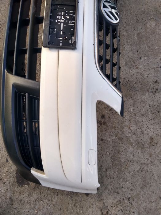 Zderzak przód grill spryski VW Touran caddy III biały