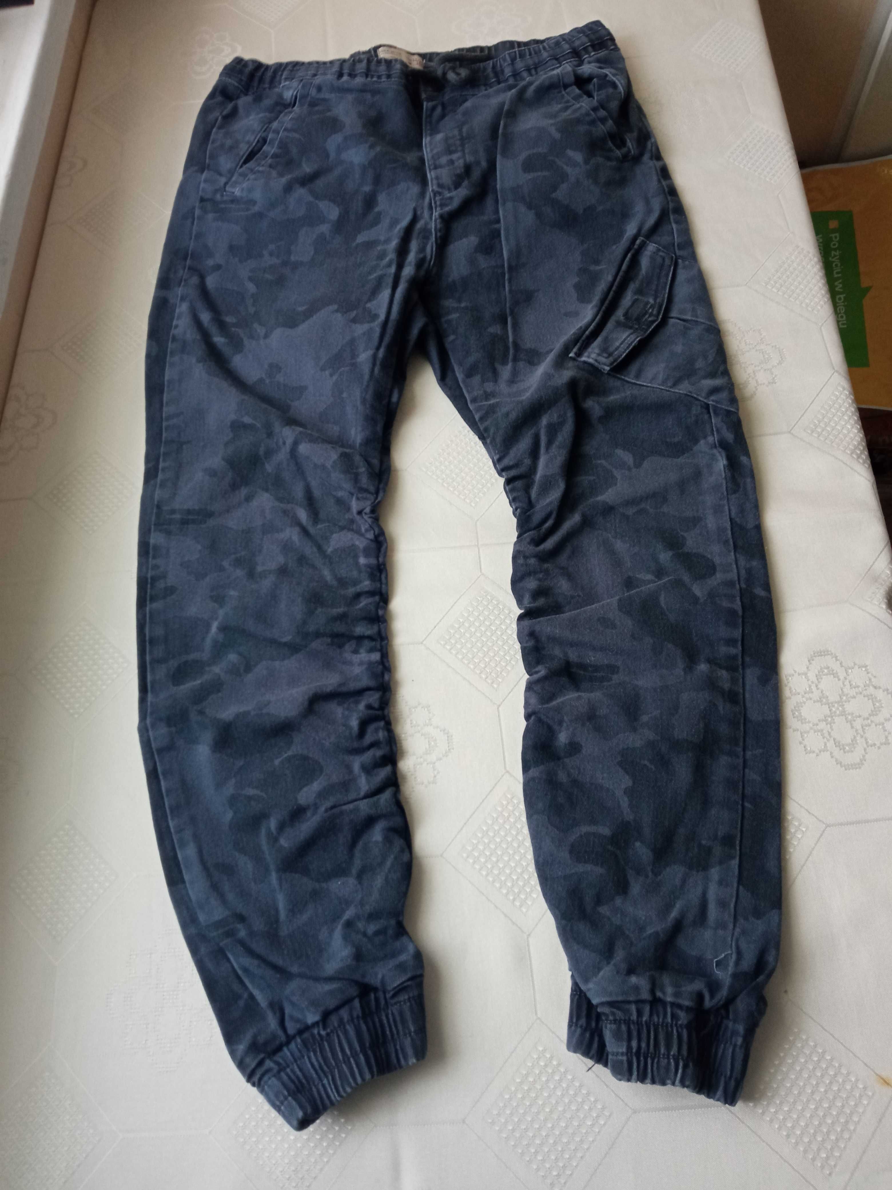 Zara Boys chłopięce spodnie bojówki r 152 pas 72-80cm