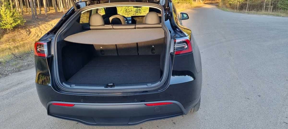 Tesla Model Y Long Range Dual Motor, 2022