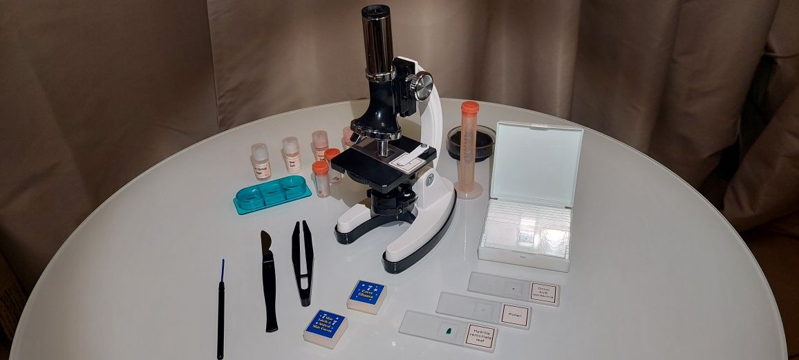 Zestaw edukacyjny Mikroskop Akcesoria WALIZKA Mini Laboratorium