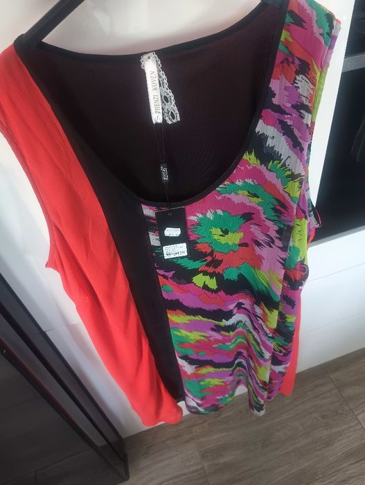 Energetyzująca sukienka r50/52