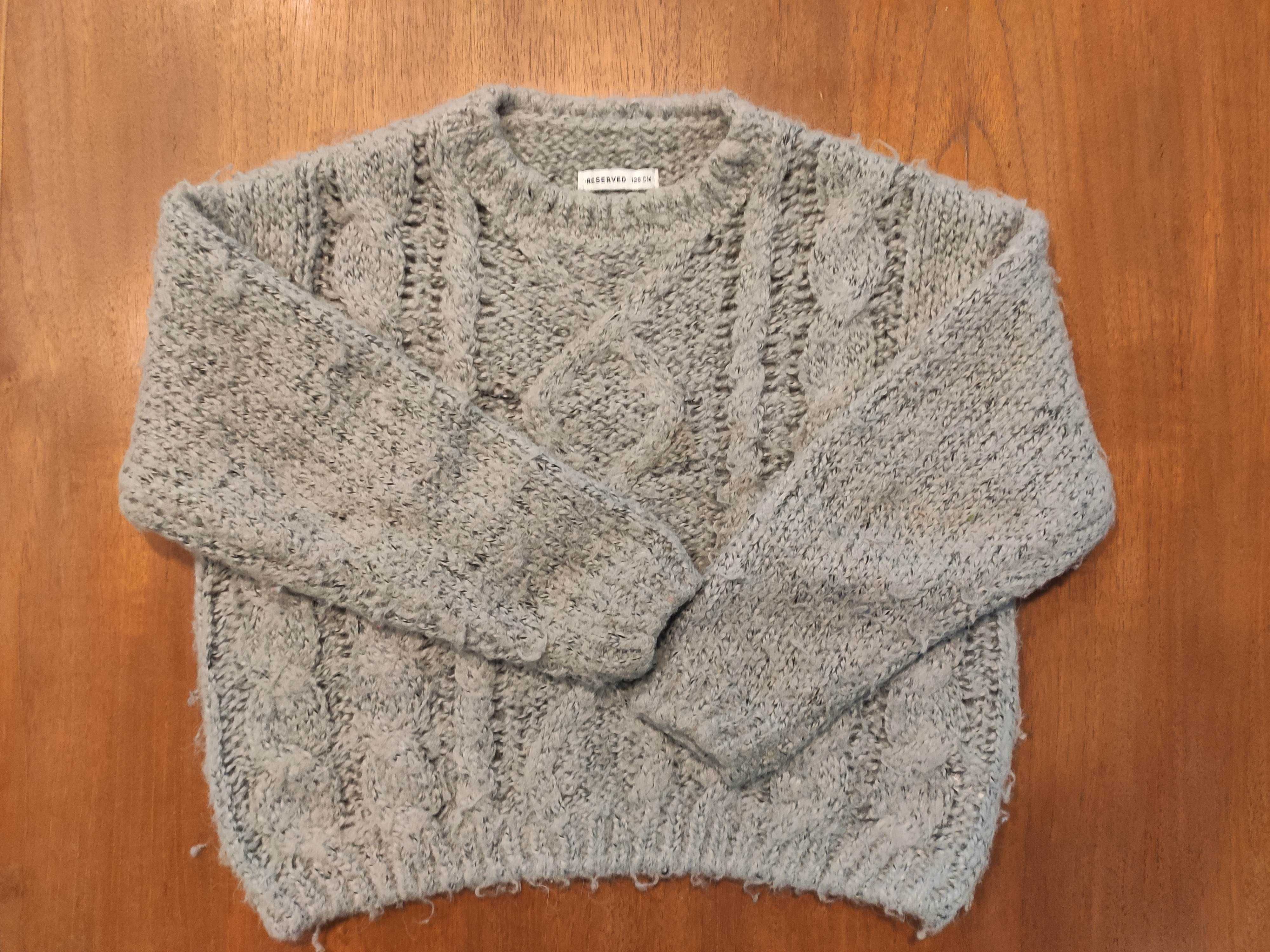 Sweter dziewczęcy 3 szt r. 128 zestaw Reserved, Decatchlon