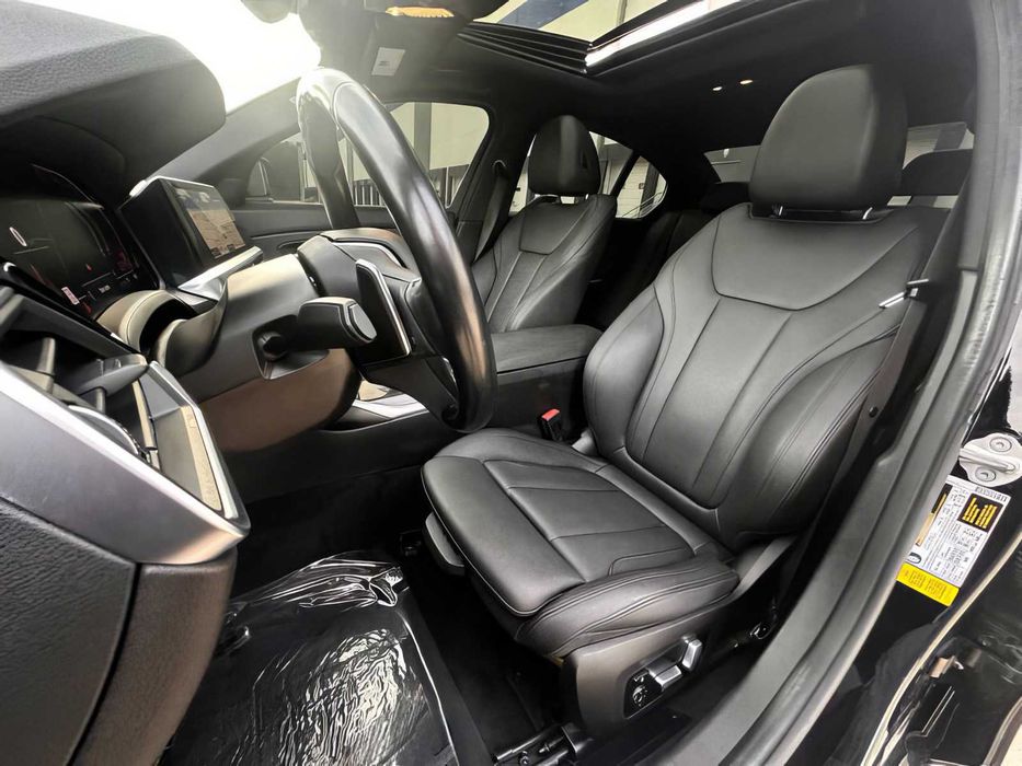 BMW 3 Series 330i      2020