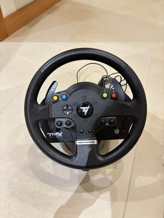 Volante Thrustmaster tmx pro