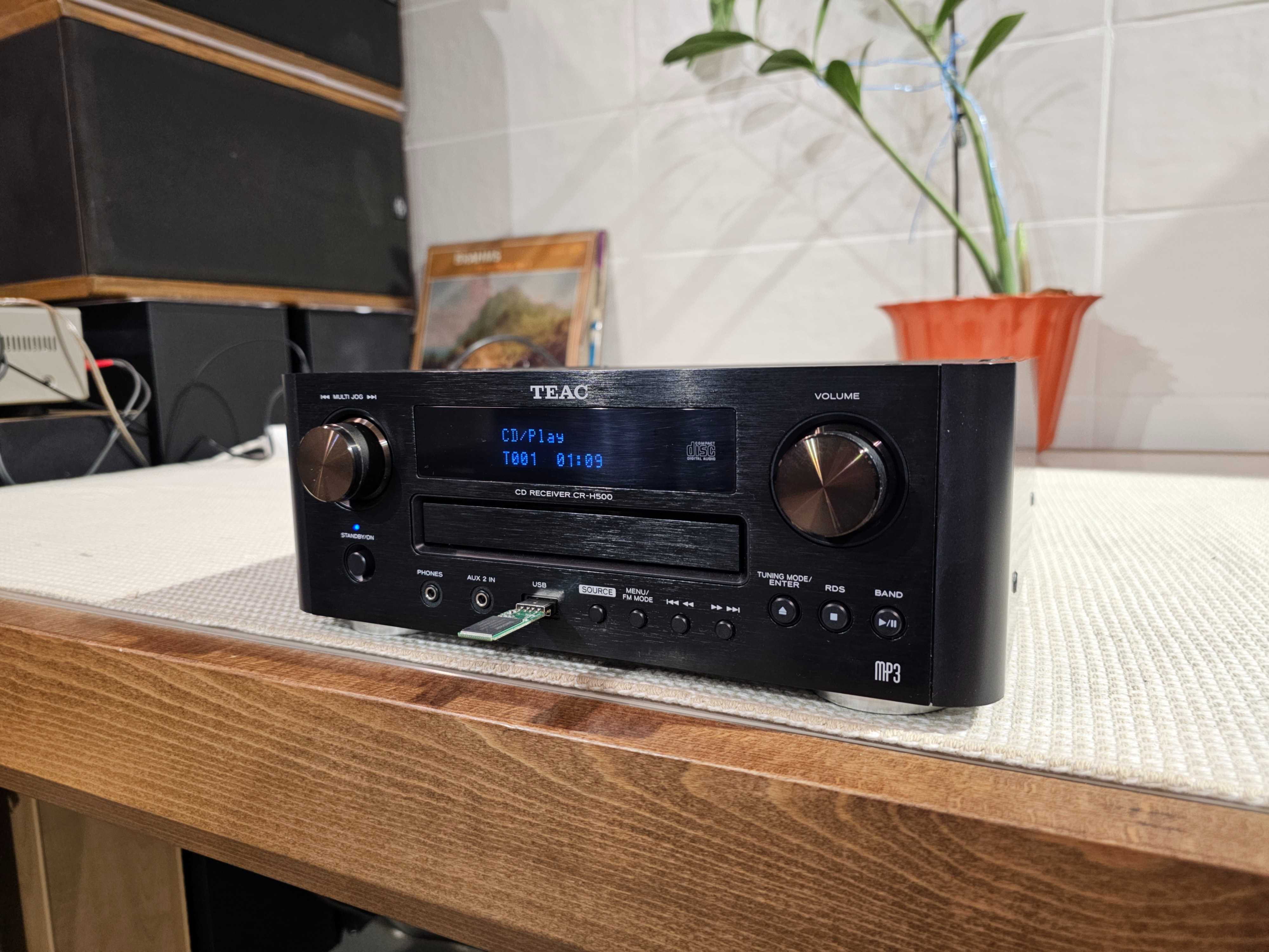 Ресивер Teac CR-H500-B USB 2 х 40 Вт MP3, WMA, CD-R, CD-RW, CD