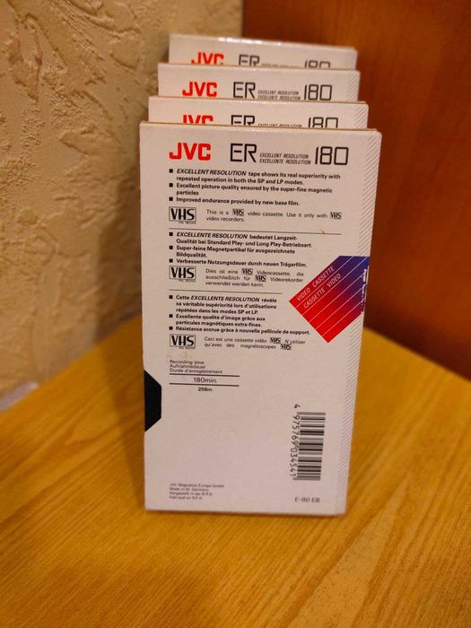 Відео Касети JVC Е-180 ЕR виробництво Німеччина.  Висилаю.