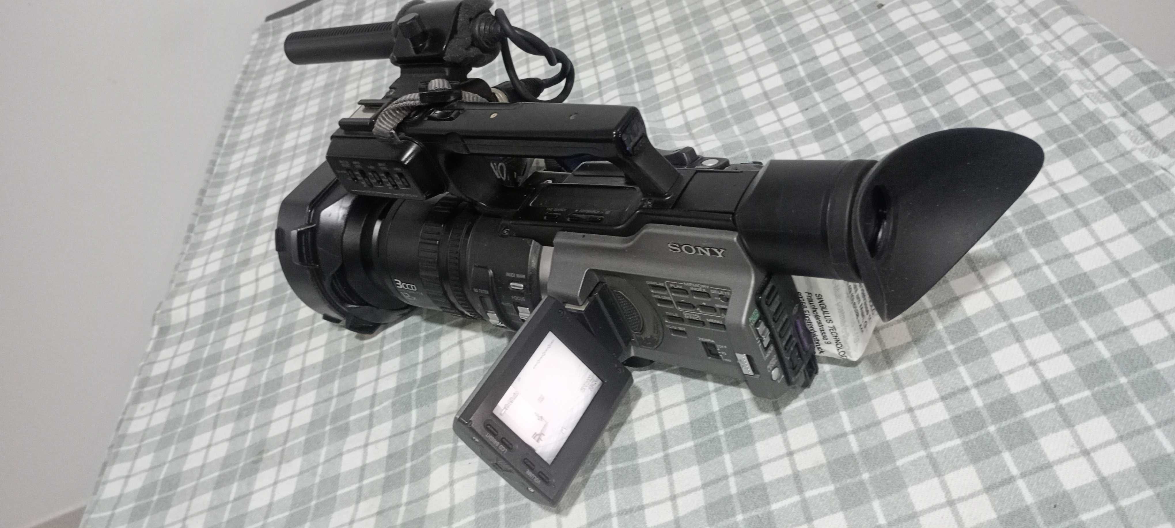 Sony DSR-PD170 DVCAM MiniDV Camcorder