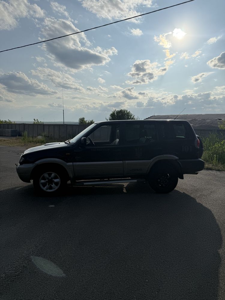 Nissan Terrano 2 2.7 дізель на автоматі