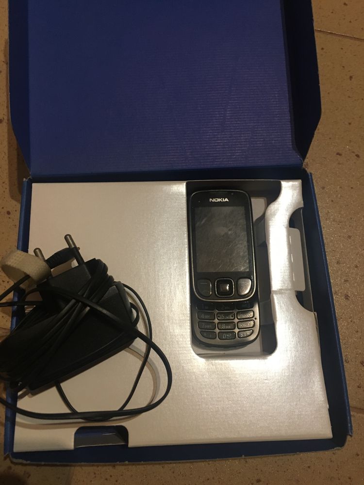 3 NOKIA+ 1 MOTOROLA-3 ładowarki