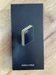Samsung Z Flip 6