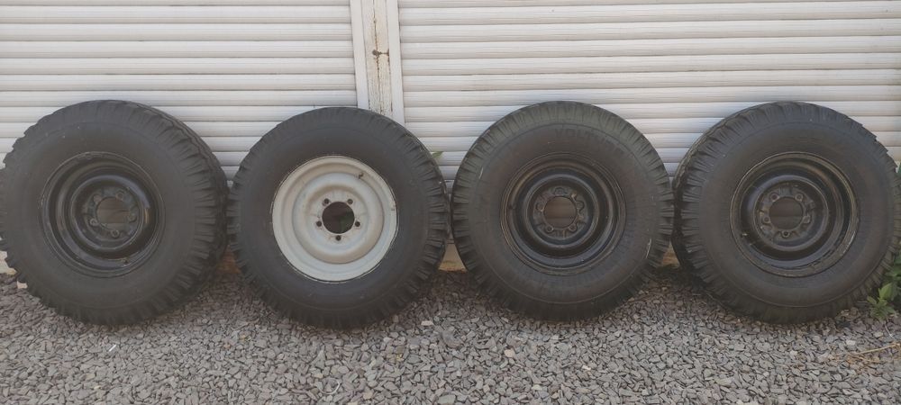 Резина уаз хороший стан