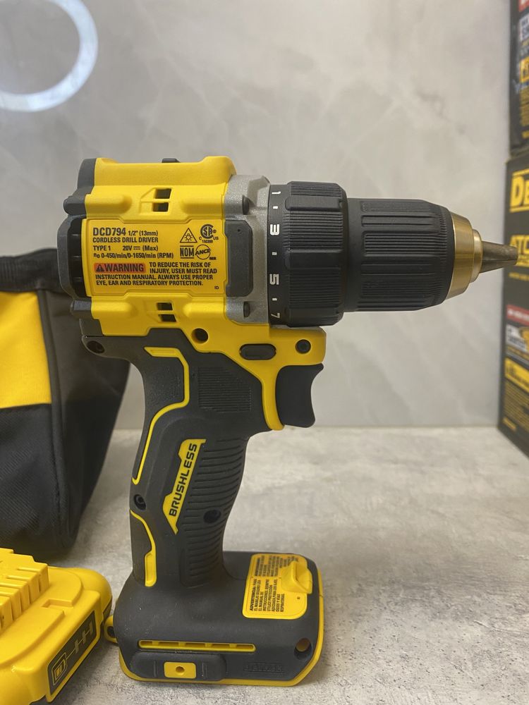 DeWALT DCD794 20V MAX безщітковий шуруповерт Made in Mexico комплект
