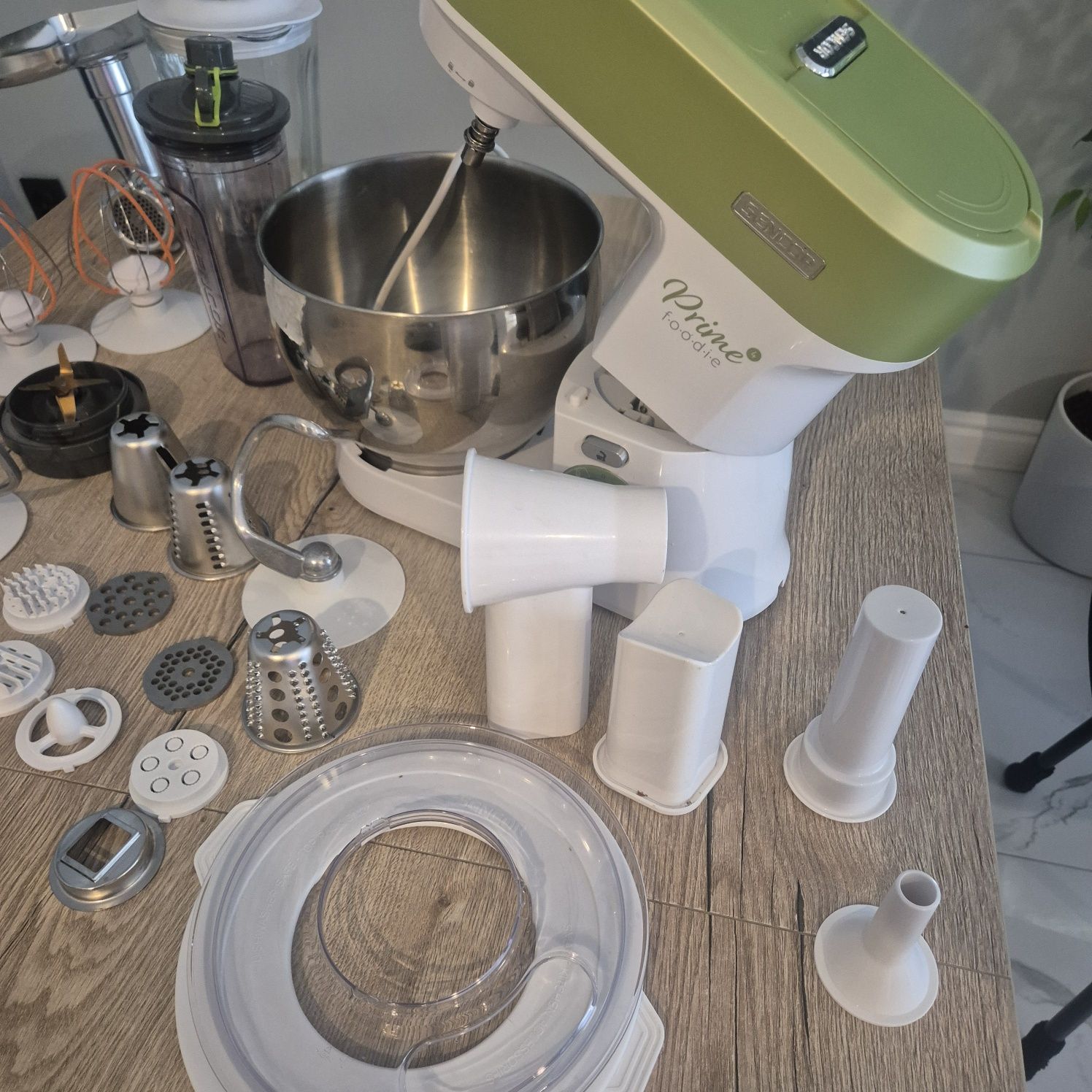 Robot planetarny Sencor STM3780GG