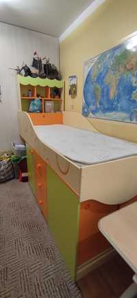 Дитяча кровать ( ліжко ) з шафами